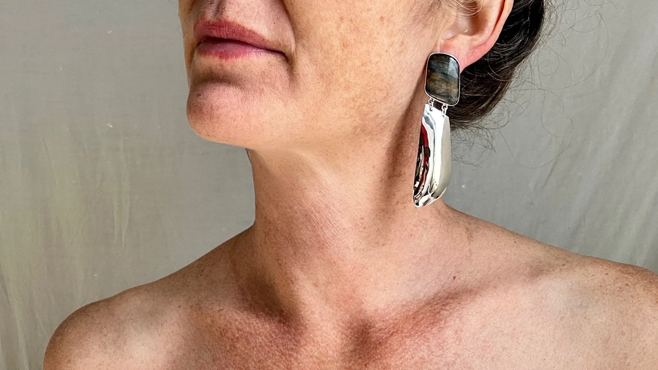 Hypersthene and Sterling Silver Earrings. Atelier Aadya. 2200